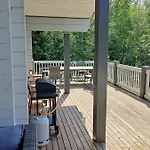 Beautiful House And Sauna On The Lake, 175 M2 Villa