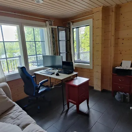 Beautiful House And Sauna On The Lake, 175 M2