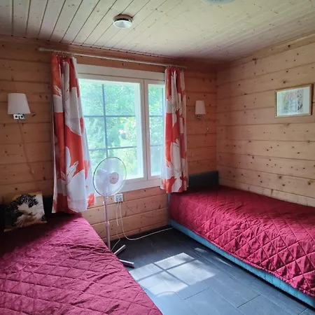 Beautiful House And Sauna On The Lake, 175 M2 别墅