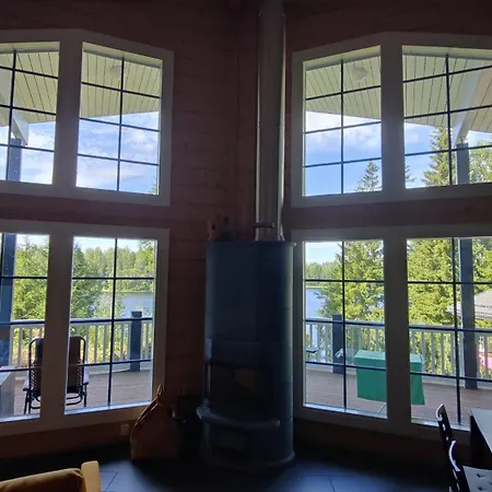 Beautiful House And Sauna On The Lake, 175 M2 וילה *