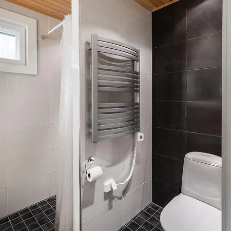 Beautiful House And Sauna On The Lake, 175 M2 拉彭兰塔