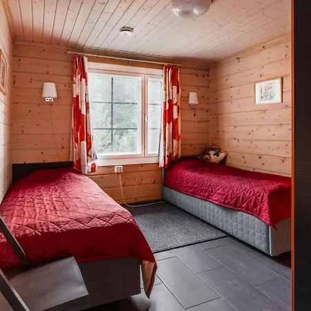 Beautiful House And Sauna On The Lake, 175 M2