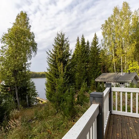 Beautiful House And Sauna On The Lake, 175 M2 וילה *