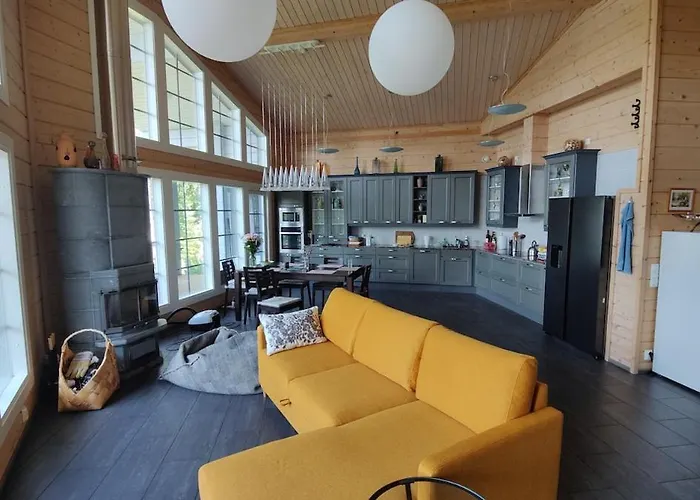 Beautiful House And Sauna On The Lake, 175 M2