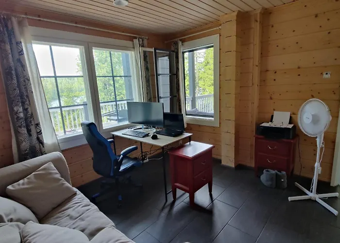 Beautiful House And Sauna On The Lake, 175 M2