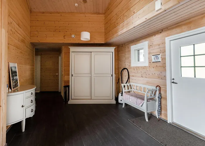 Beautiful House And Sauna On The Lake, 175 M2 Λαπεενράντα