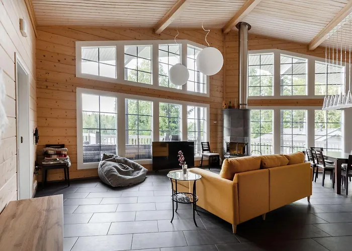 Beautiful House And Sauna On The Lake, 175 M2