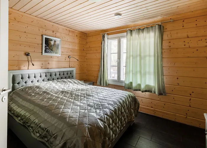 Beautiful House And Sauna On The Lake, 175 M2